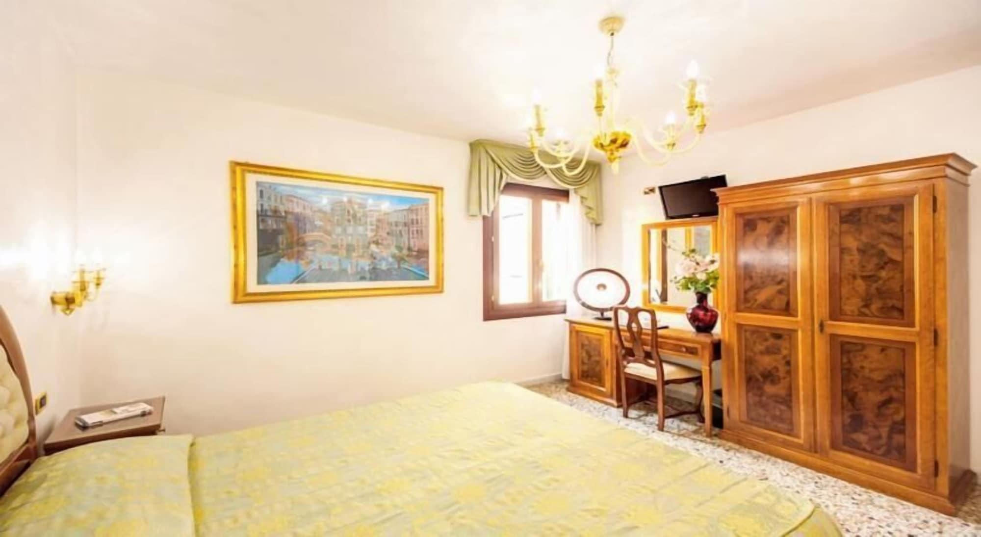 Antica Casa Carettoni Hotell Venezia Eksteriør bilde